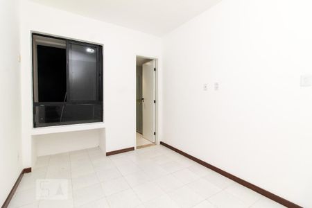Apartamento para alugar com 88m², 3 quartos e 1 vaga Apartamento para alugar com 88m², 3 quartos e 1 vagasuite