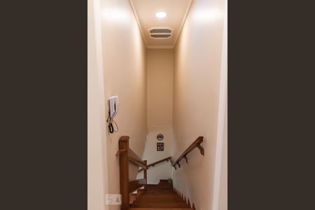 Casa à venda com 148m², 3 quartos e 1 vagaEscada