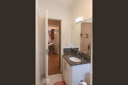 Casa à venda com 148m², 3 quartos e 1 vagaBanheiro da suíte 3