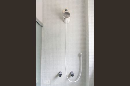 Casa à venda com 148m², 3 quartos e 1 vagaChuveiro