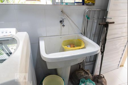 Casa à venda com 148m², 3 quartos e 1 vagaLavanderia