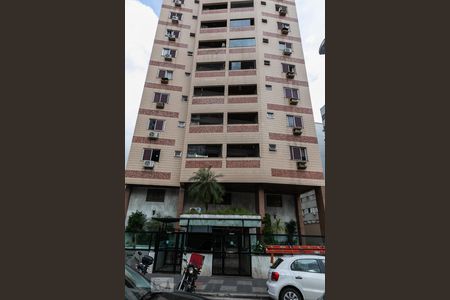 Apartamento para alugar com 80m², 3 quartos e 1 vagaFachada