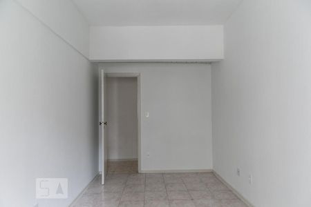 Quarto de apartamento para alugar com 3 quartos, 80m² em Vila Matias, Santos