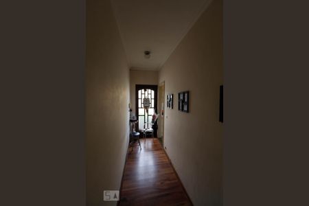 Casa à venda com 218m², 2 quartos e 3 vagasEntrada