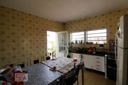 Casa à venda com 218m², 2 quartos e 3 vagasCozinha