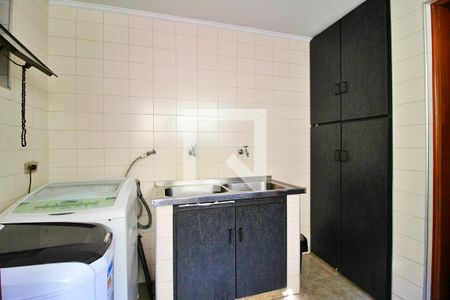 Casa à venda com 322m², 4 quartos e 4 vagasÁrea de Serviço