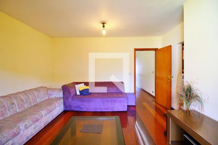 Casa à venda com 322m², 4 quartos e 4 vagasQuarto 3