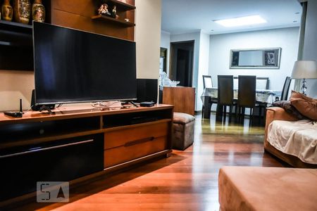 Sala de apartamento à venda com 3 quartos, 127m² em Vila Paulicéia, São Paulo