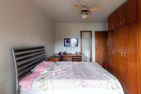 Suíte de apartamento para alugar com 3 quartos, 120m² em Medianeira, Porto Alegre