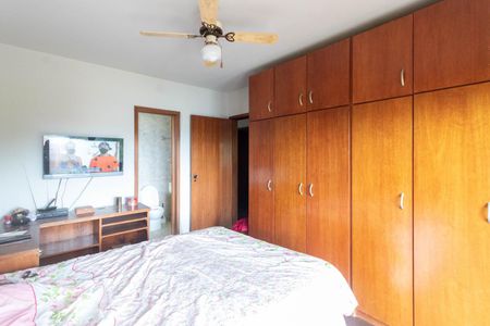 Suíte de apartamento para alugar com 3 quartos, 120m² em Medianeira, Porto Alegre