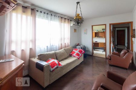 Sala de Estar de apartamento para alugar com 3 quartos, 120m² em Medianeira, Porto Alegre