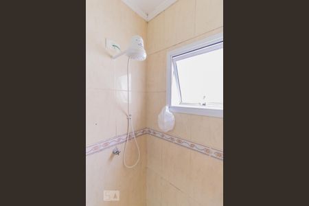 Casa de condomínio para alugar com 91m², 2 quartos e 1 vagaDetalhe banheiro