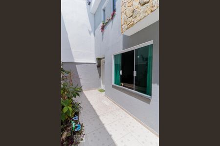 Casa de condomínio para alugar com 91m², 2 quartos e 1 vagaFrente