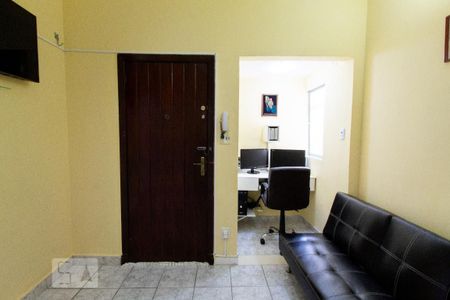 Apartamento à venda com 112m², 2 quartos e sem vaga Apartamento à venda com 112m², 2 quartos e sem vagaSala de Visita