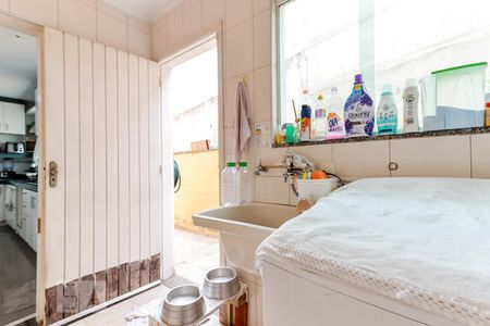 Casa à venda com 150m², 3 quartos e 4 vagasÁrea de Serviço