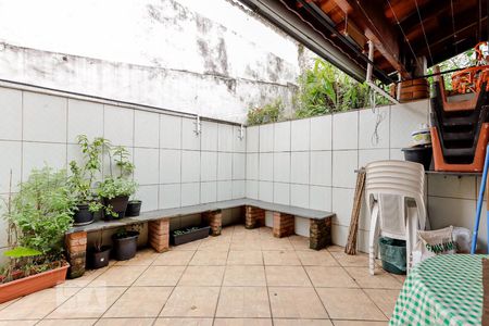 Casa à venda com 150m², 3 quartos e 4 vagasChurrasqueira