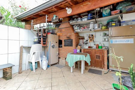 Casa à venda com 150m², 3 quartos e 4 vagasChurrasqueira