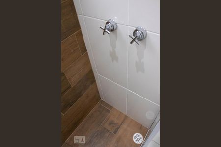 Apartamento para alugar com 55m², 2 quartos e 1 vaga Apartamento para alugar com 55m², 2 quartos e 1 vagaBanheiro Social - box