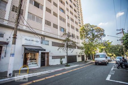 Apartamento à venda com 45m², 1 quarto e sem vaga Apartamento à venda com 45m², 1 quarto e sem vagaFachada