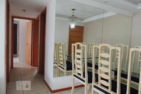 Sala de apartamento para alugar com 3 quartos, 77m² em Jacarepaguá, Rio de Janeiro