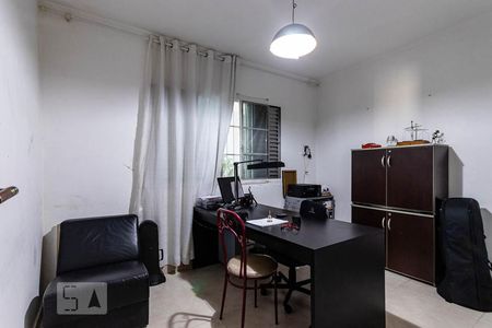 Quarto 2 de casa para alugar com 3 quartos, 300m² em Jardim Triana, São Paulo