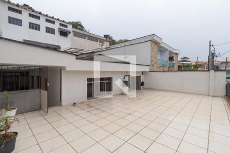 Casa à venda com 330m², 3 quartos e 4 vagasVaranda