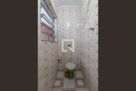 Casa à venda com 330m², 3 quartos e 4 vagasBanheiro de Serviço