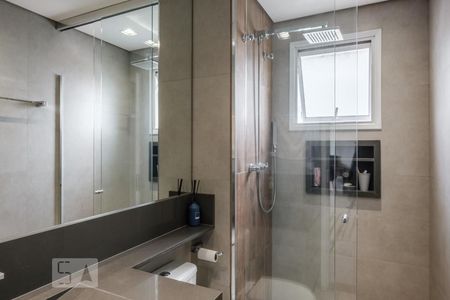 Banheiro de apartamento para alugar com 2 quartos, 83m² em Várzea da Barra Funda, São Paulo