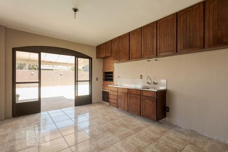 Casa à venda com 287m², 5 quartos e 3 vagasGaragem