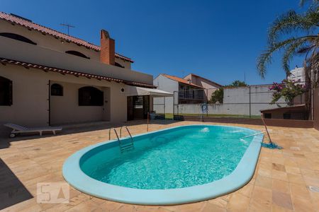 Casa à venda com 287m², 5 quartos e 3 vagasPátio