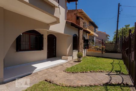 Casa à venda com 287m², 5 quartos e 3 vagasPátio
