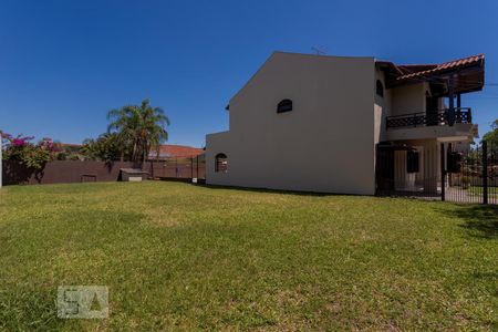 Casa à venda com 287m², 5 quartos e 3 vagasPátio