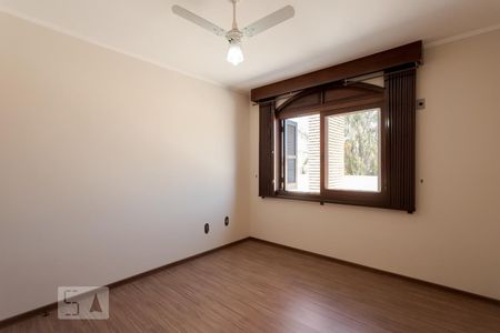 Casa à venda com 287m², 5 quartos e 3 vagasQuarto 3