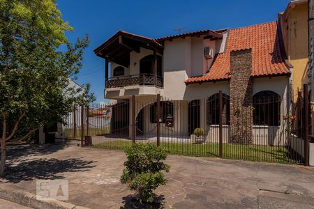 Casa à venda com 287m², 5 quartos e 3 vagasFachada