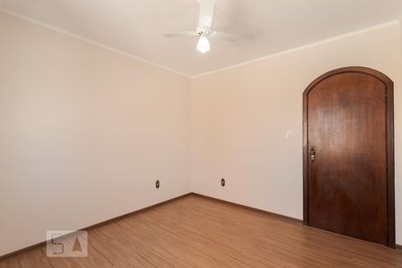 Casa à venda com 287m², 5 quartos e 3 vagasQuarto 3