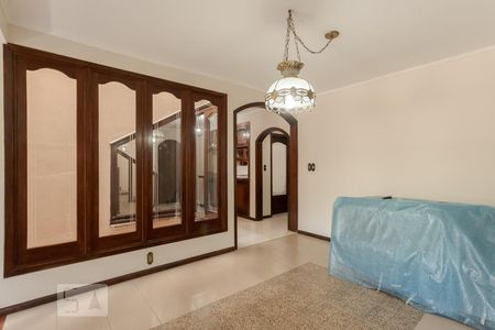 Sala de casa à venda com 5 quartos, 287m² em Jardim Itu Sabará, Porto Alegre