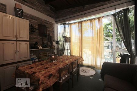 Casa à venda com 263m², 6 quartos e 3 vagasAREA GOURMET