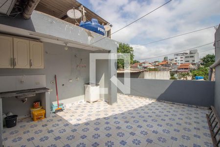 Casa à venda com 90m², 2 quartos e 2 vagas Casa à venda com 90m², 2 quartos e 2 vagasTerraço