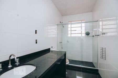 Casa à venda com 200m², 4 quartos e 4 vagasBanheiro