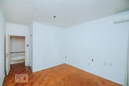 Casa à venda com 200m², 4 quartos e 4 vagasSuite detalhe