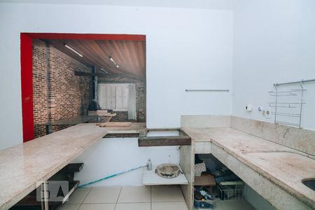 Casa à venda com 200m², 4 quartos e 4 vagasCozinha 2