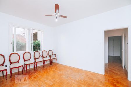 Sala 2 vista de casa à venda com 4 quartos, 200m² em Auxiliadora, Porto Alegre