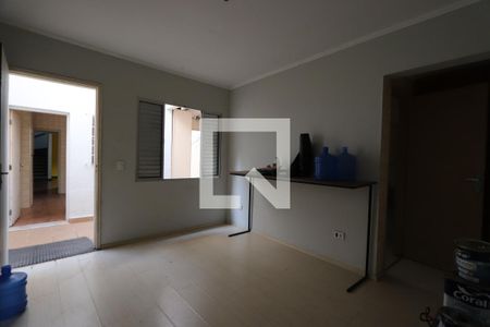Casa à venda com 250m², 3 quartos e 2 vagasQuarto de Serviço 1