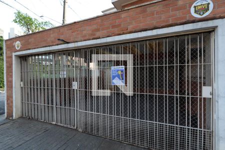 Casa à venda com 250m², 3 quartos e 2 vagasFachada