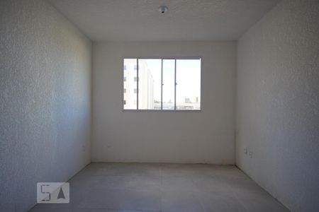 Apartamento à venda com 2 quartos, 40m² em Rubem Berta, Porto Alegre