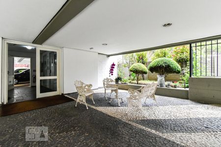 Apartamento à venda com 32m², 1 quarto e 1 vaga Apartamento à venda com 32m², 1 quarto e 1 vagaHall Entrada