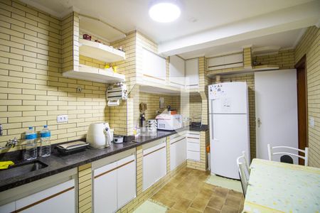 Casa à venda com 250m², 3 quartos e 2 vagas Casa à venda com 250m², 3 quartos e 2 vagasCozinha