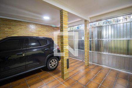 Casa à venda com 250m², 3 quartos e 2 vagas Casa à venda com 250m², 3 quartos e 2 vagasGaragem