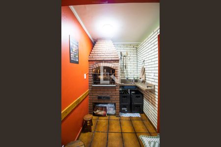 Casa à venda com 250m², 3 quartos e 2 vagas Casa à venda com 250m², 3 quartos e 2 vagasChurrasqueira