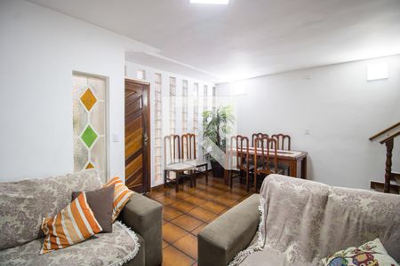 Sala de casa à venda com 3 quartos, 250m² em Vila Nilo, São Paulo
